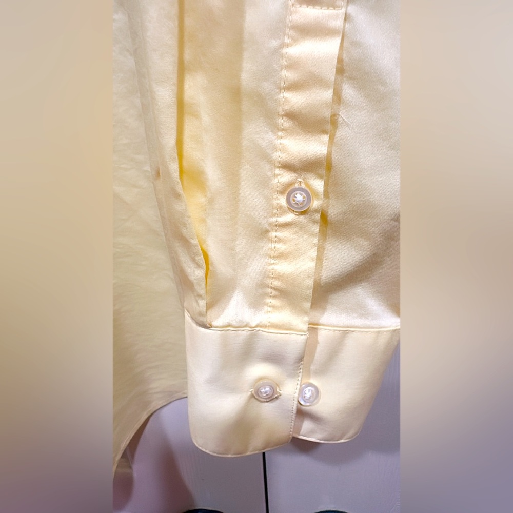LAST CHANCE to grab… Men yellow slim fit shirt - Picture 4 of 5